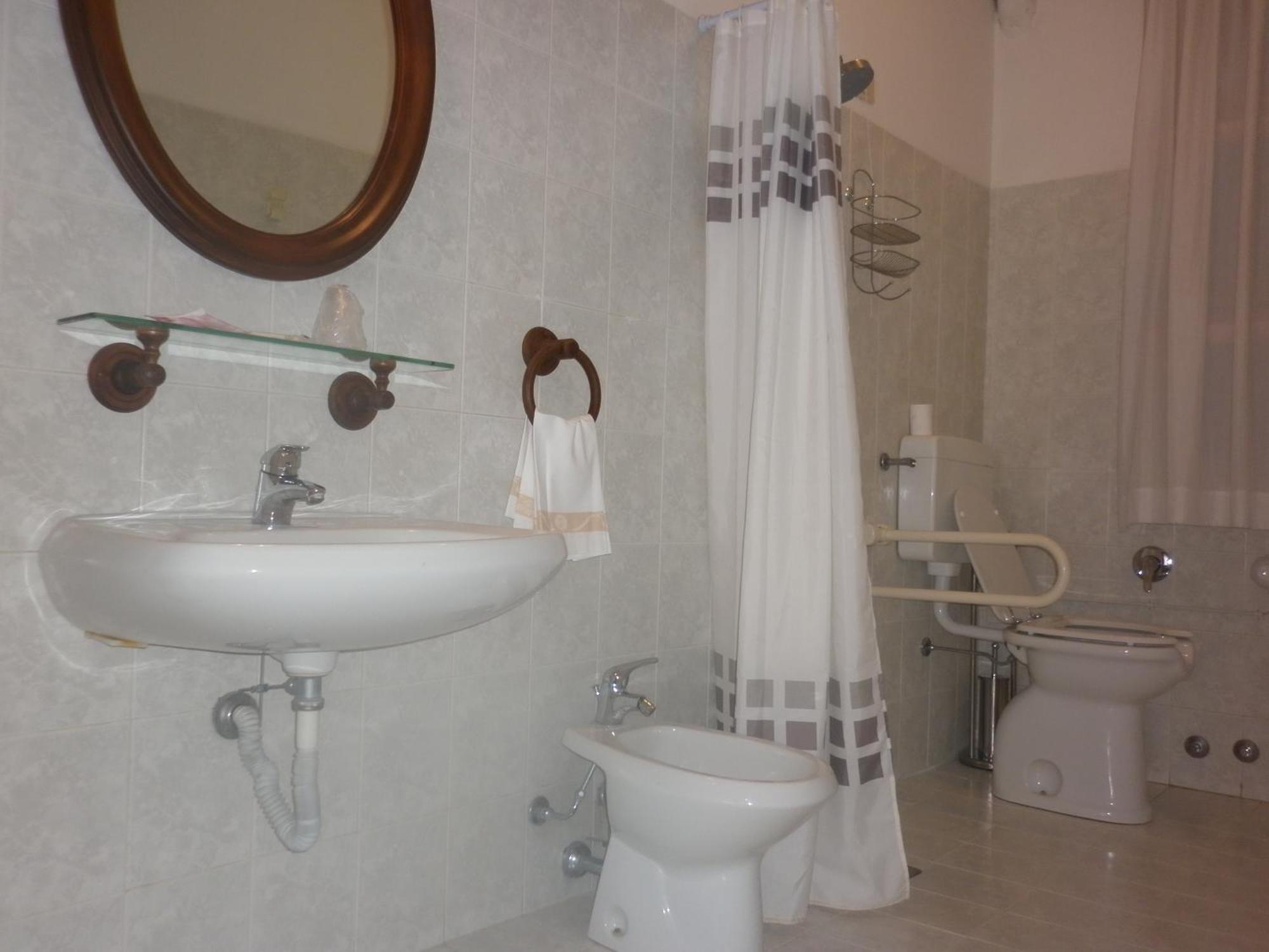 Hotel San Donnino Fidenza Chambre photo