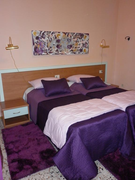 Hotel San Donnino Fidenza Chambre photo
